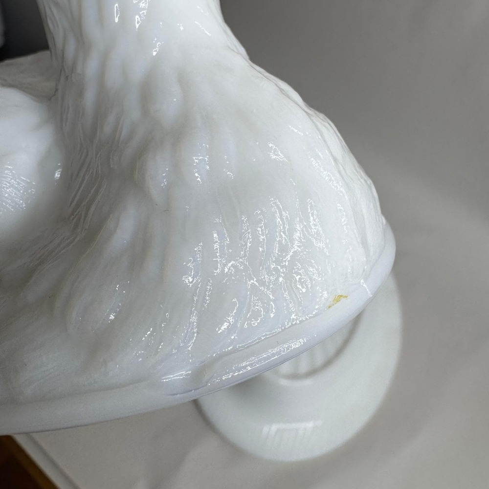 Westmoreland Milk Glass Duck on Nest Covered Dish White Brown Eyes Vintage - Picture 9 of 10